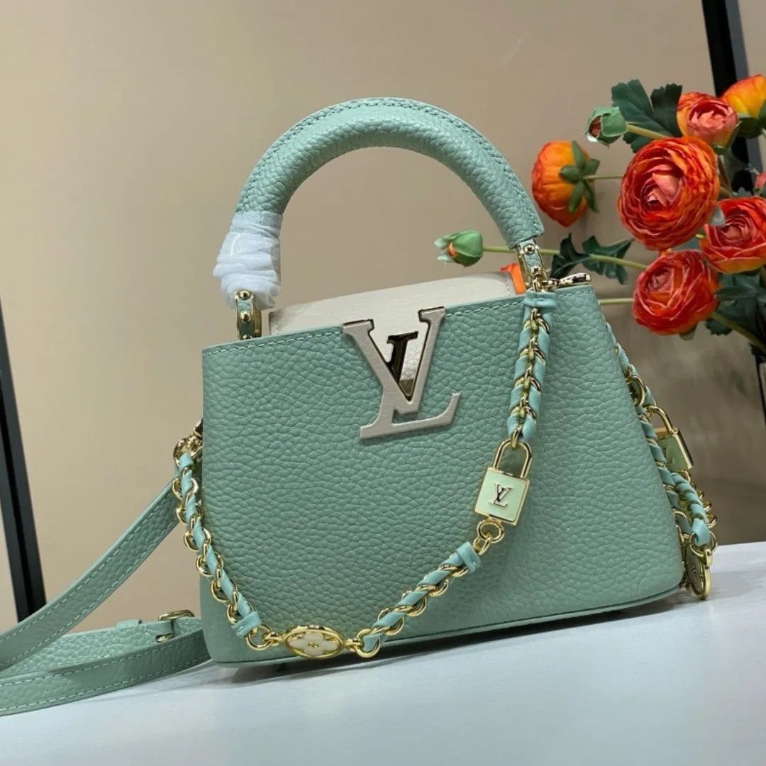 Lou*s Vuitt*n lv capucines bb cowhide leather handbags 21x14x8cm - main image
