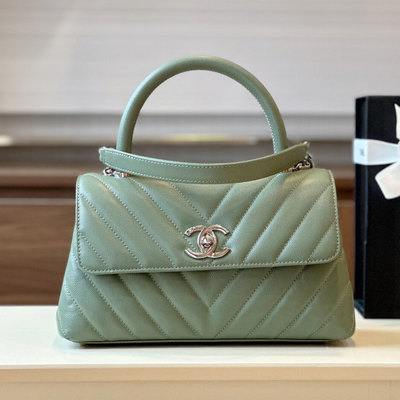 Chan*l coco v-shaped pattern replica 11 handbag green with silver lock 25cm - main image