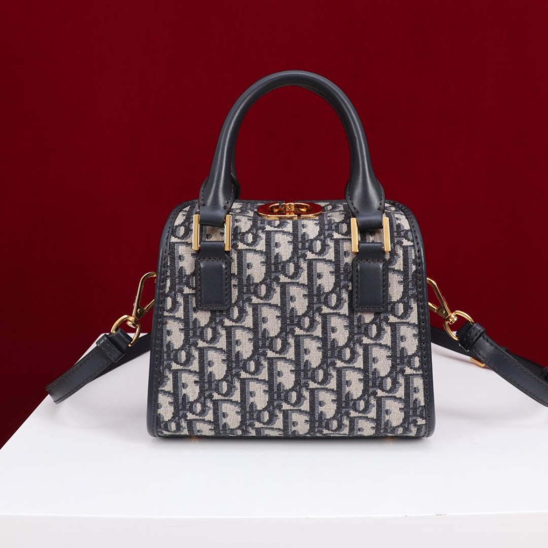 Di*r 30 montaigne women’s handbag oblique fabric 18.5x16x10cm - main image