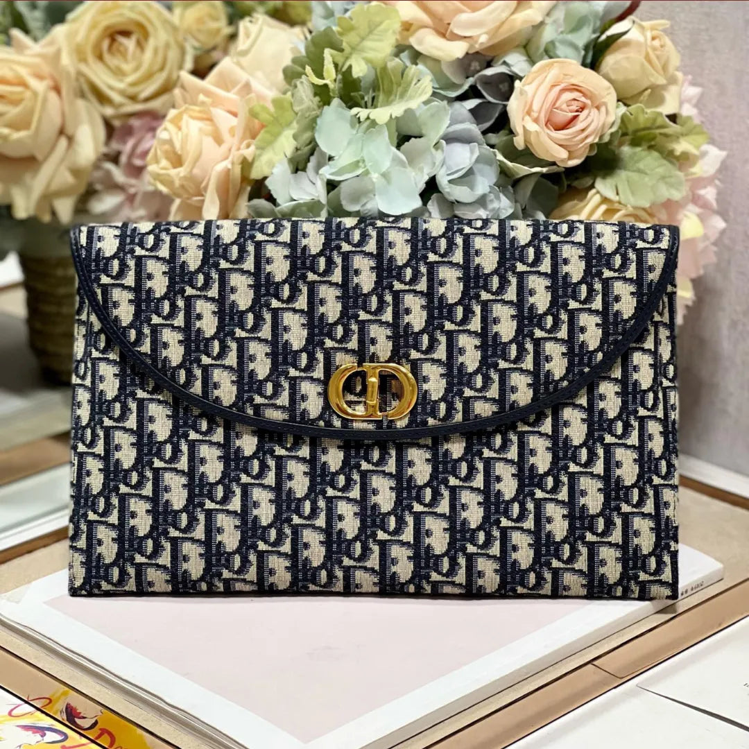 Di*r 30 montaigne avenue monogram handbag like auth 30x18x2cm - main image