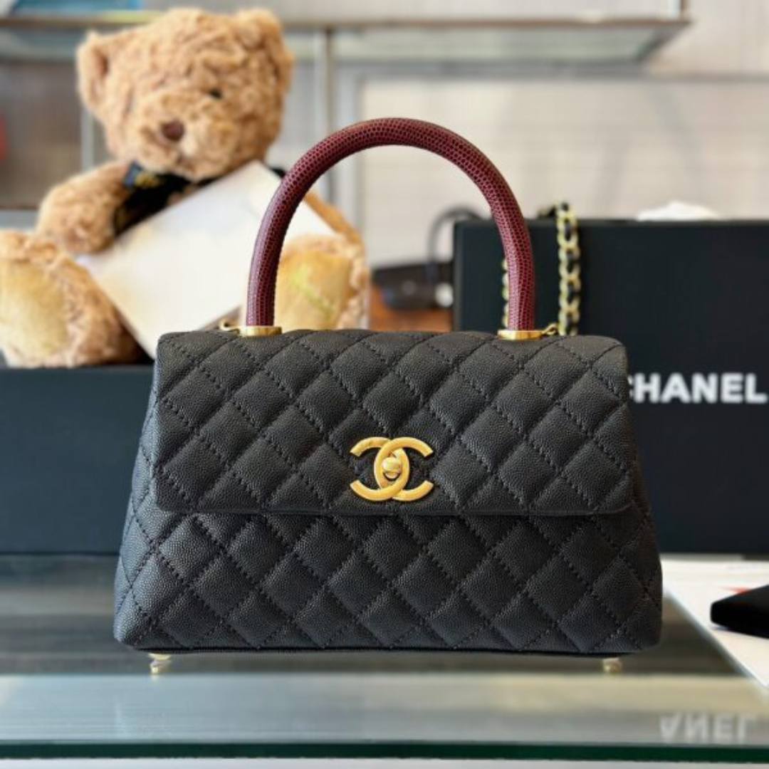 Chan*l handbag coco lock gold lizard skin black 24cm - main image