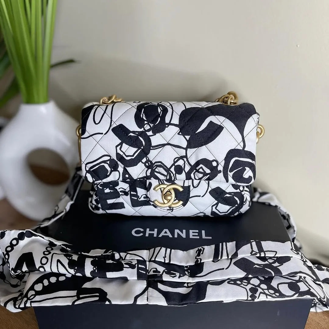 new Chan*l coco beach 2025 white - main image