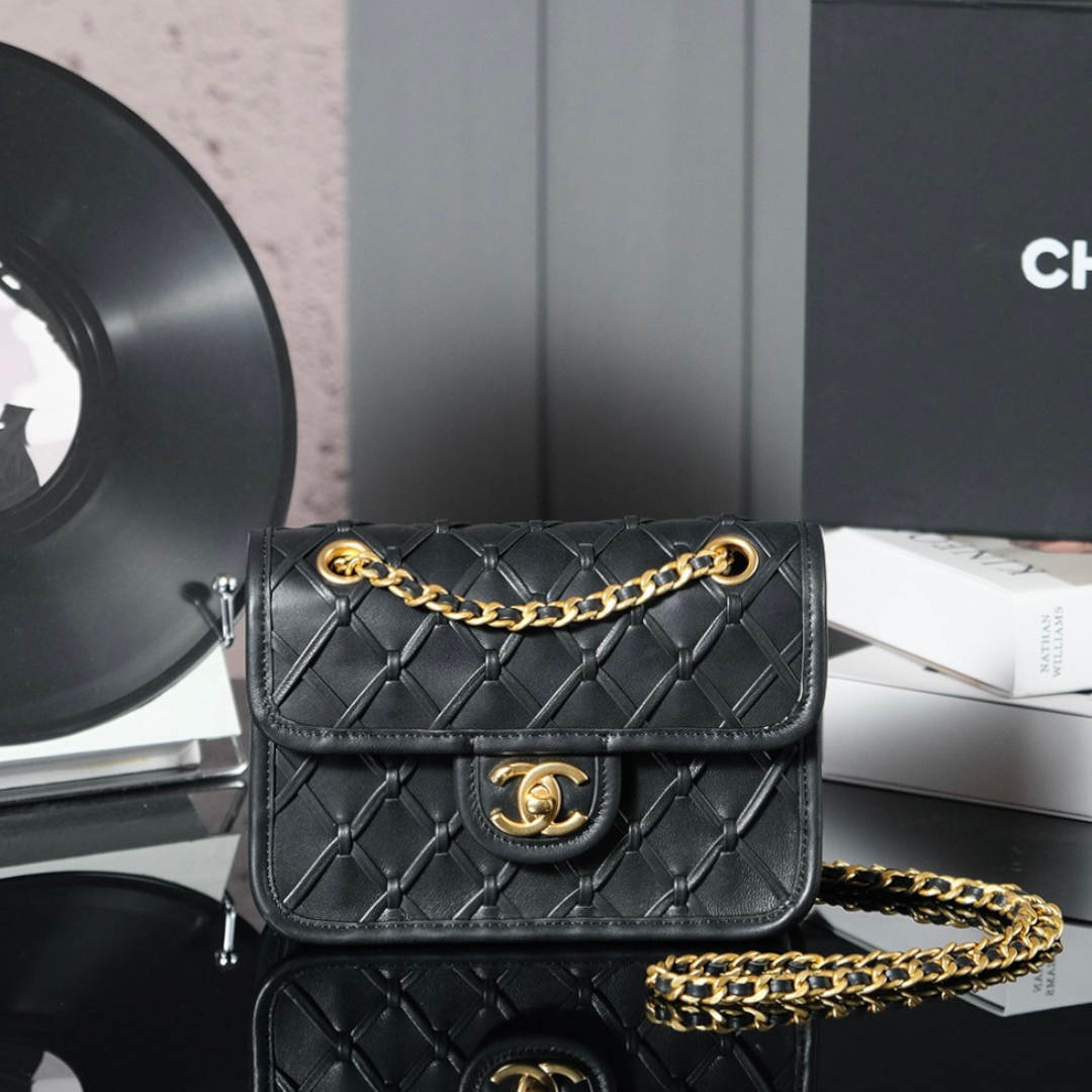 Chan*l 25c flap bag 19cm black quilted lambskin - main image