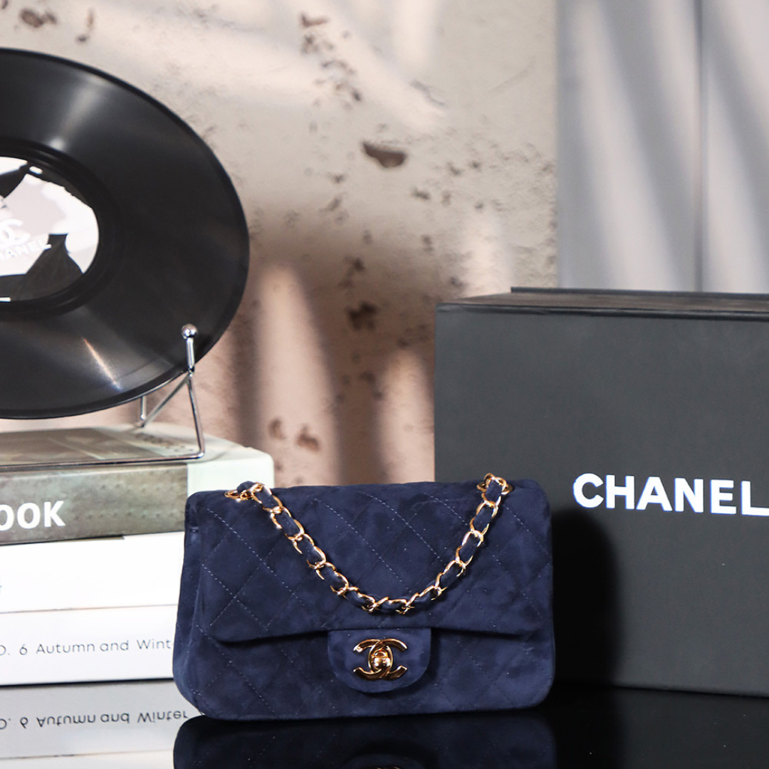 Chan*l vintage double flap bag suede - main image