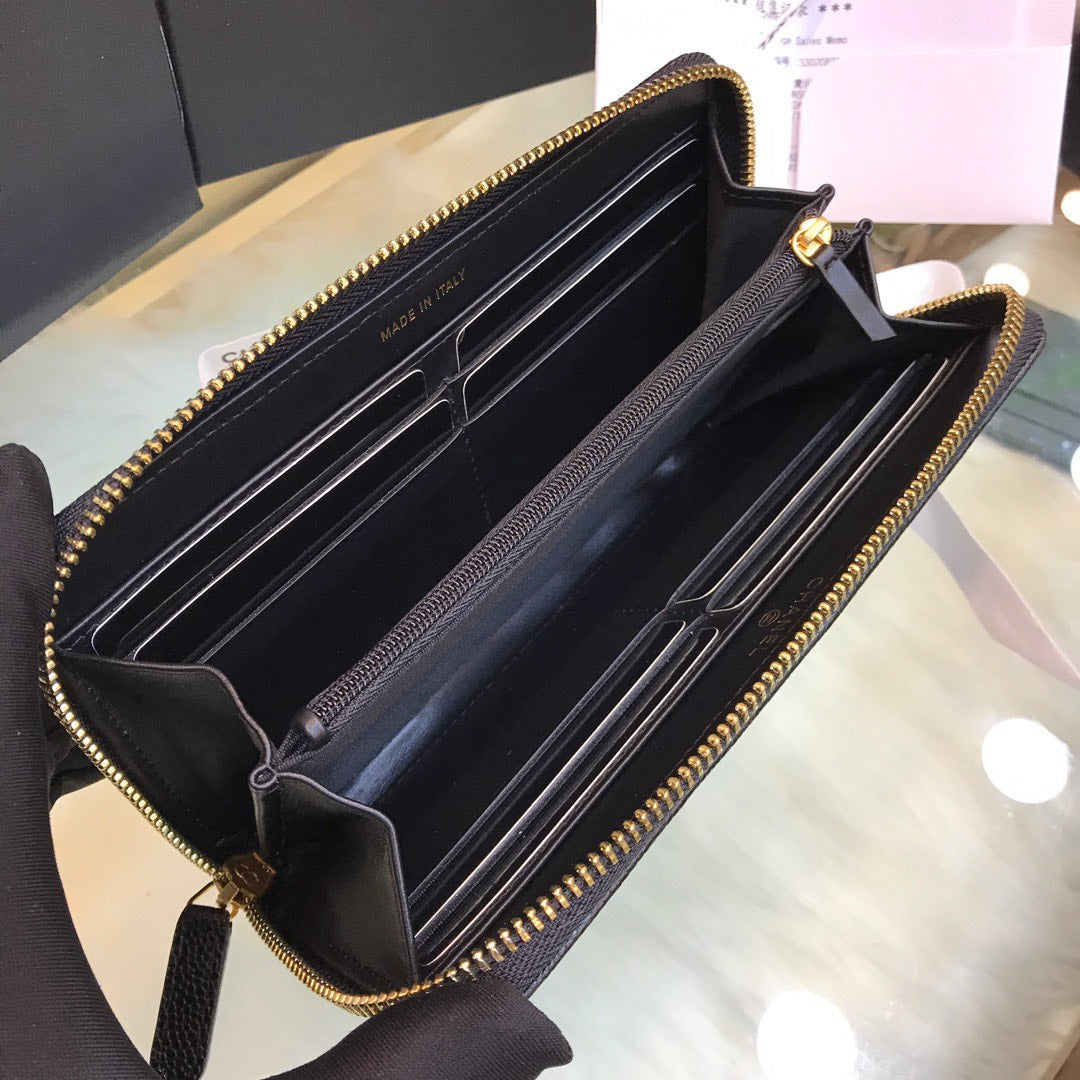 Chan*l wallet black grained leather gold lock 19×10.5cm - image 7