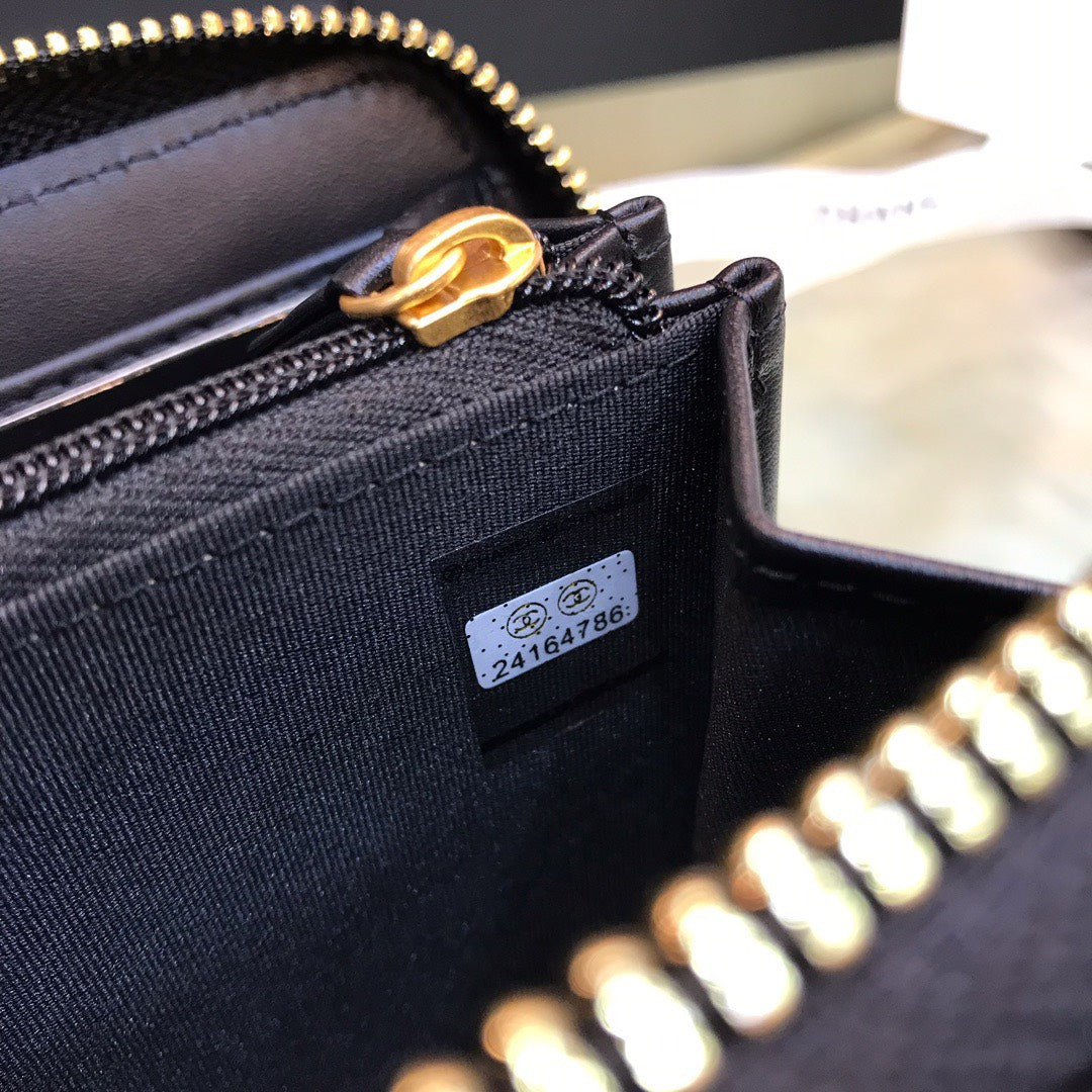 Chan*l wallet black grained leather gold lock 19×10.5cm - image 8