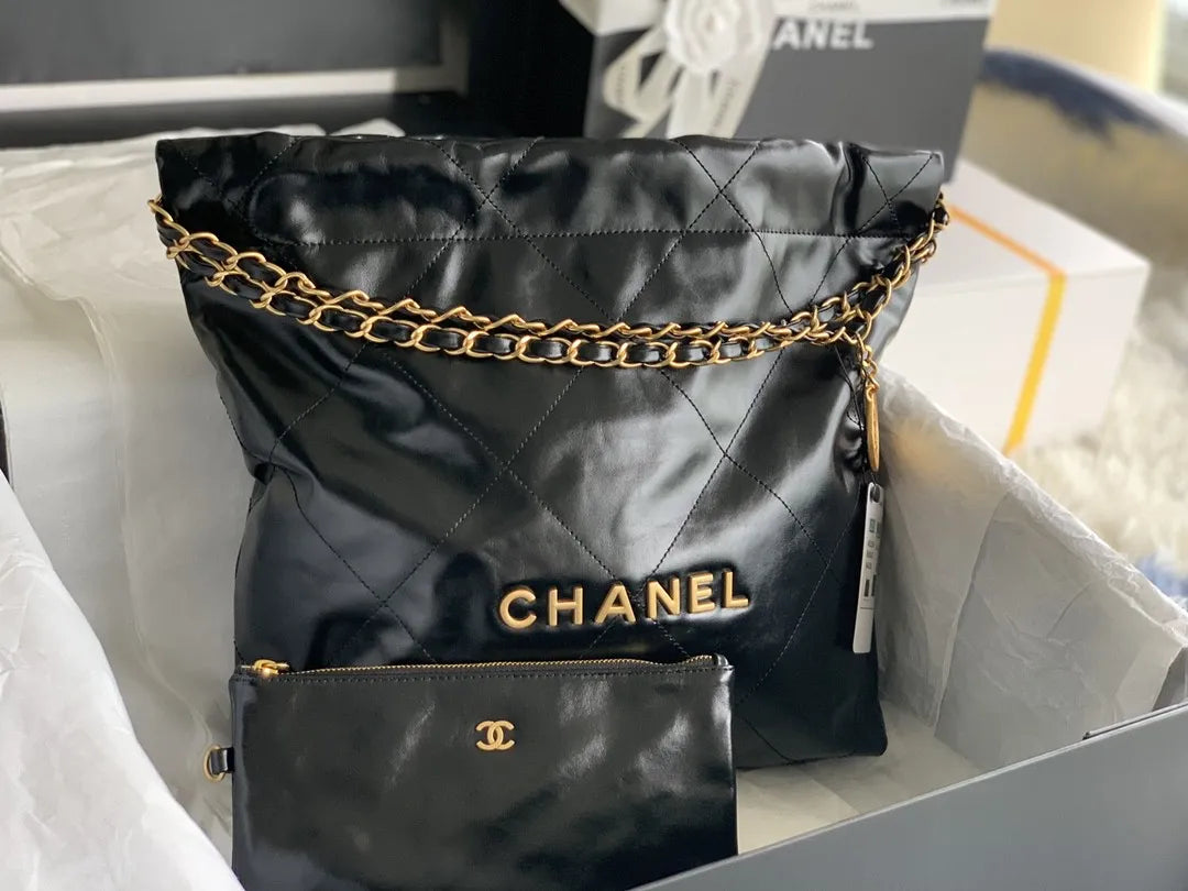 Chan*l 22 small handbag in black - image 2