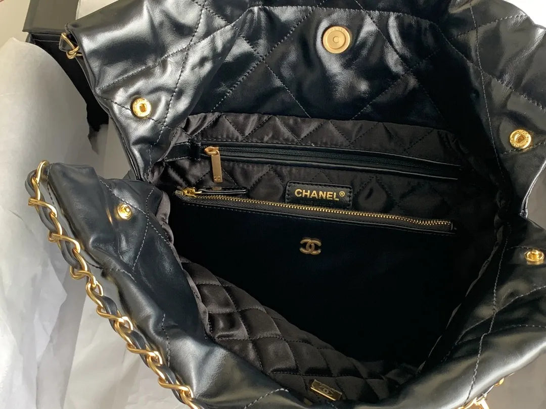 Chan*l 22 small handbag in black - image 7