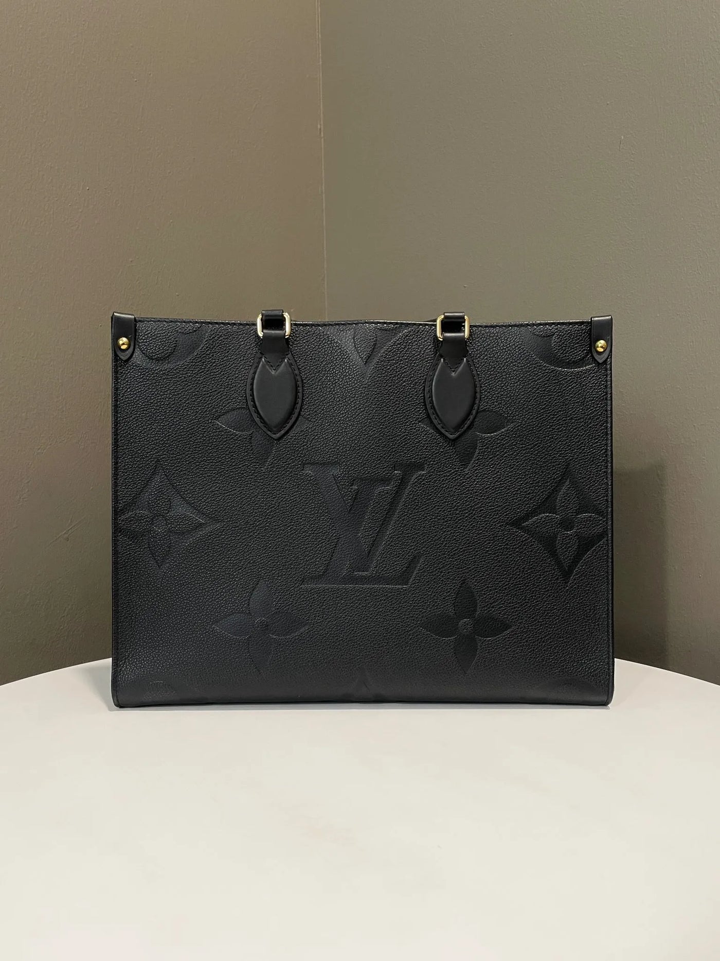 Lou*s Vuitt*n black empreinte monogram giant onthego mm - image 2