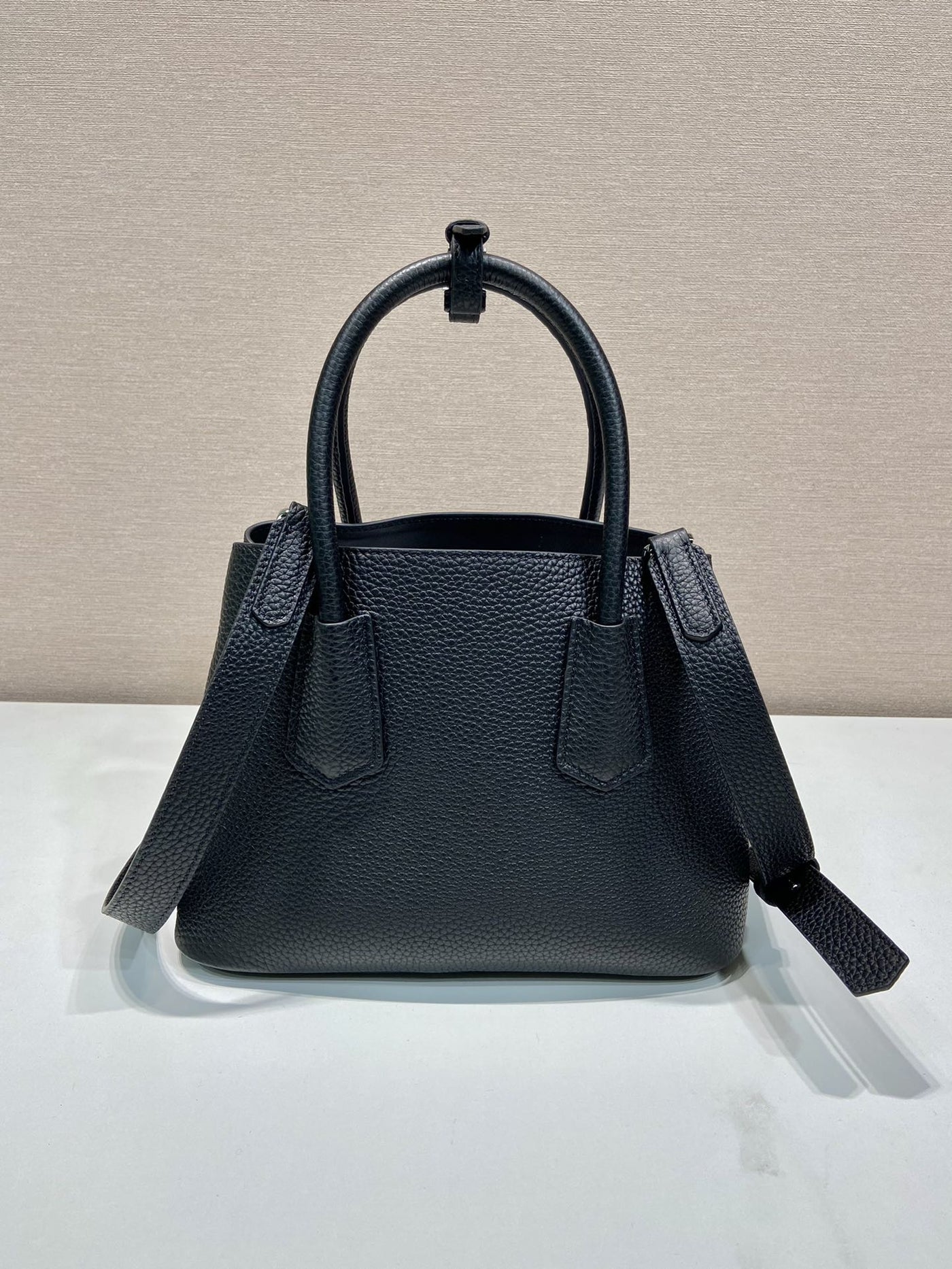 Pr*da small Pr*da double saffiano leather bag - image 8