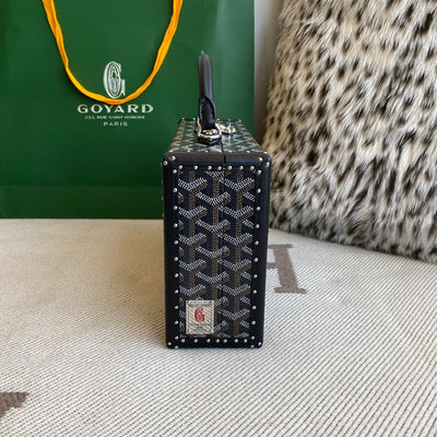 goya grand hotel trunk bag - image 10
