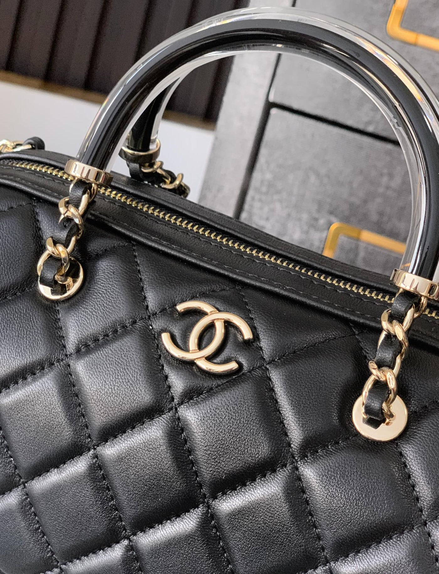 Chan*l matelasse black shoulder bag leather - image 6