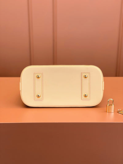 Lou*s Vuitt*n monogram alma bb - image 7