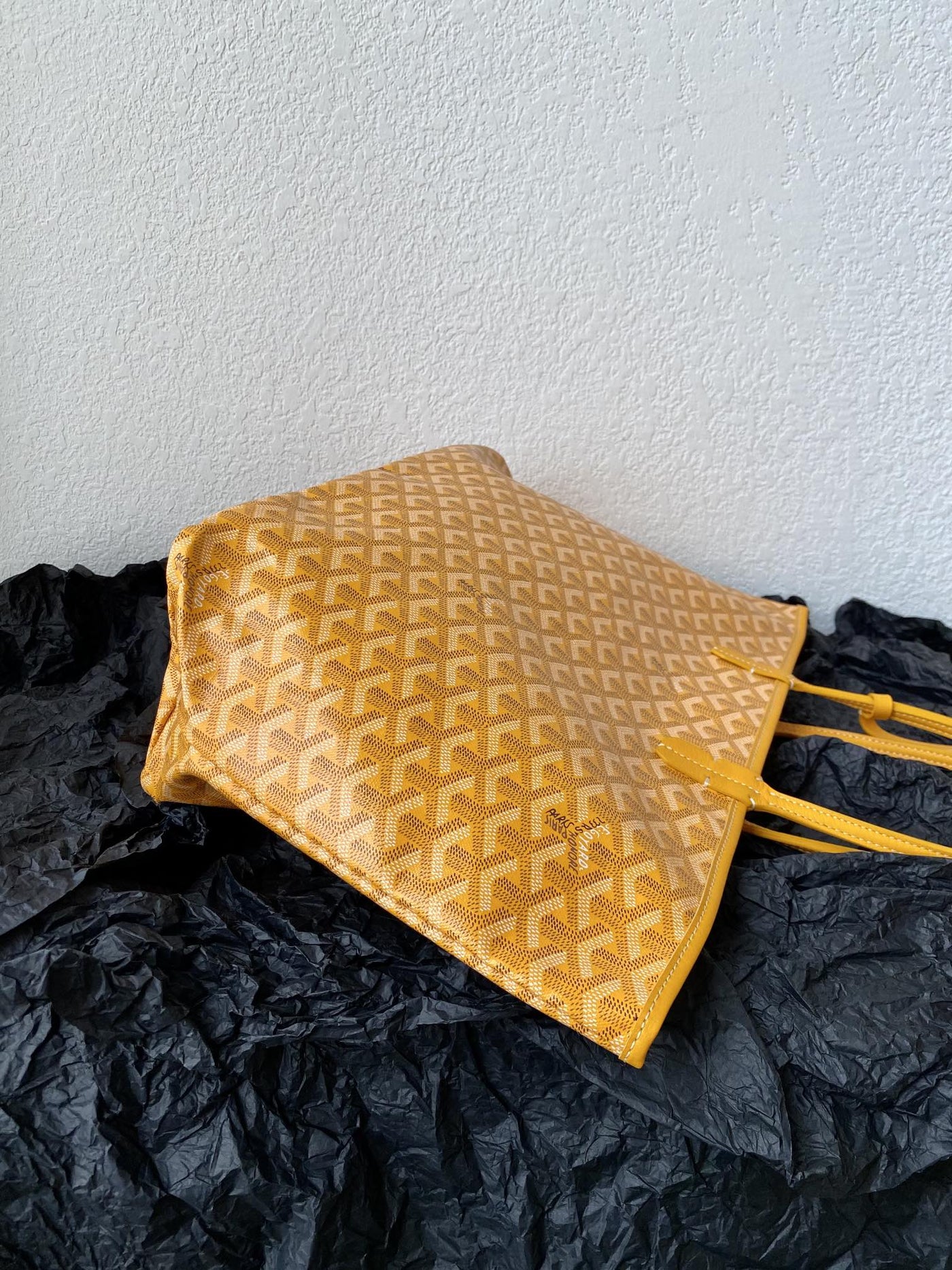 Goya*d yellow Goya*dine canvas & chevroches calfskin saint Lou*s pm tote - image 8