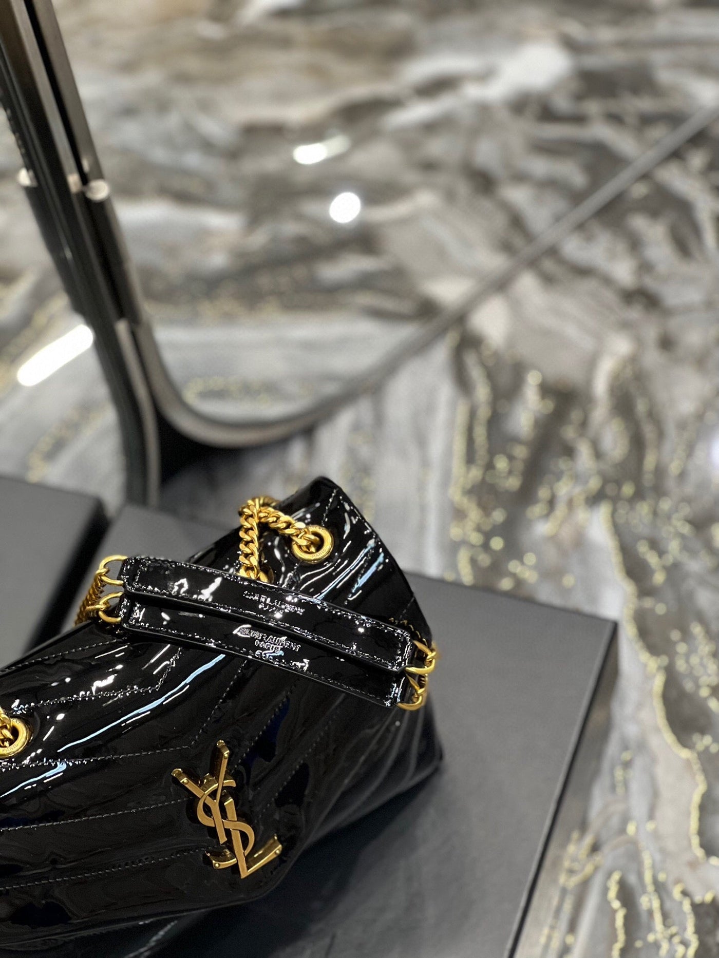 saint laurent ‘loulou medium’ shoulder bag - image 6