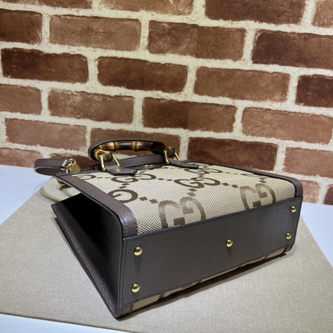 Guc*i diana jumbo gg tote bag small camel/ebony - image 4