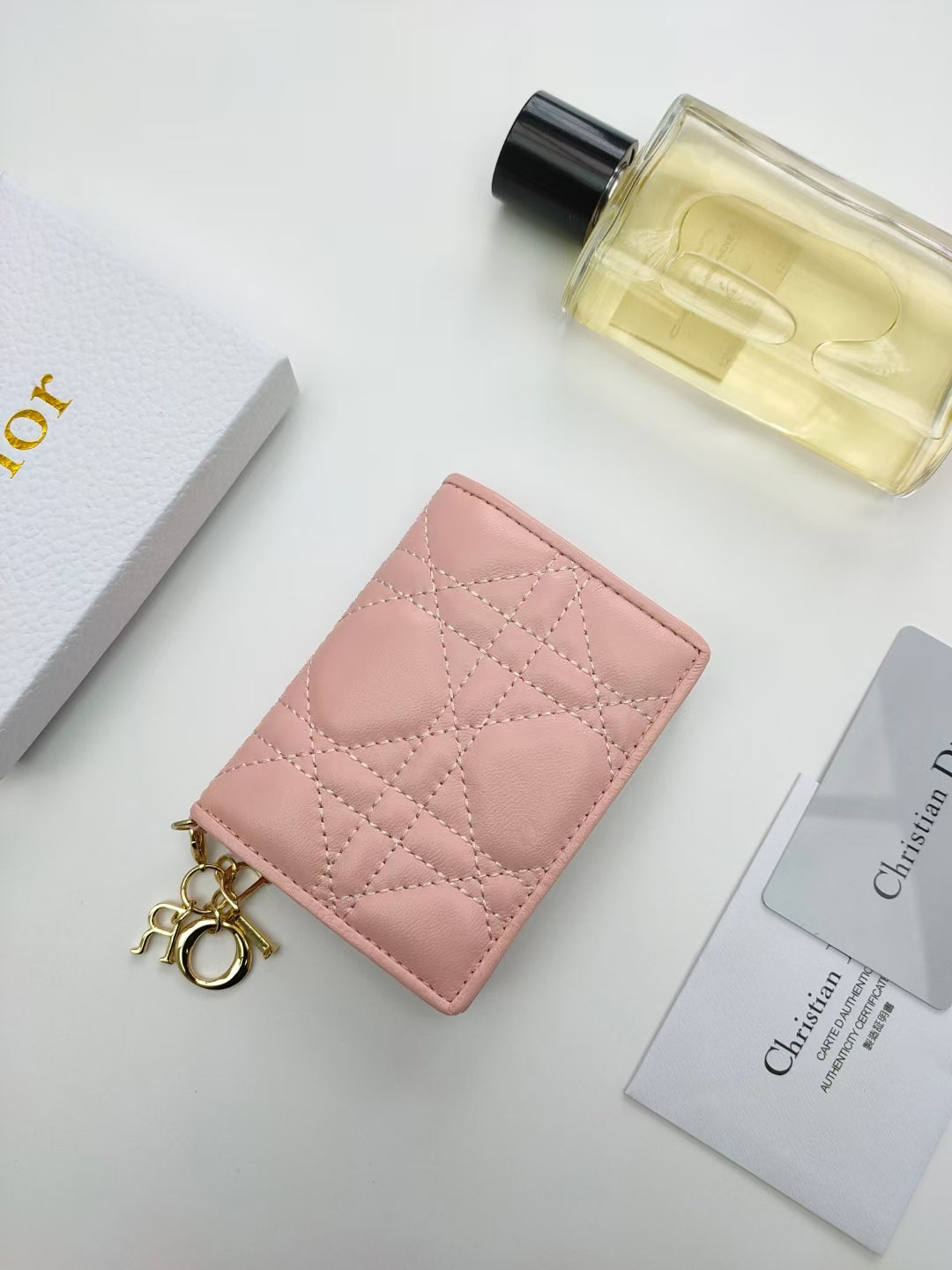 lady Di*r wallet - image 4