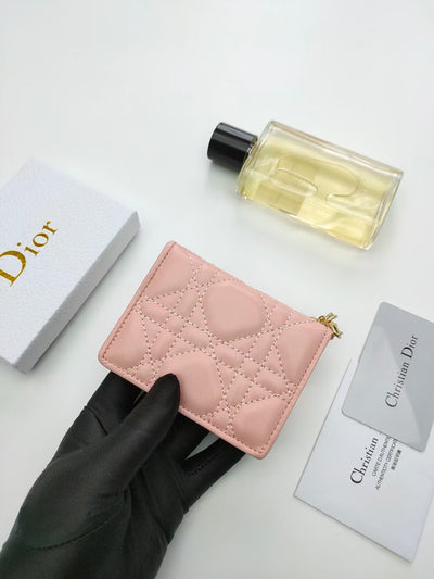 lady Di*r wallet - image 5