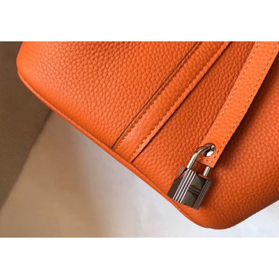 HERM Picotin Lock 22 Bag In Orange Clemence Leather - Image 9