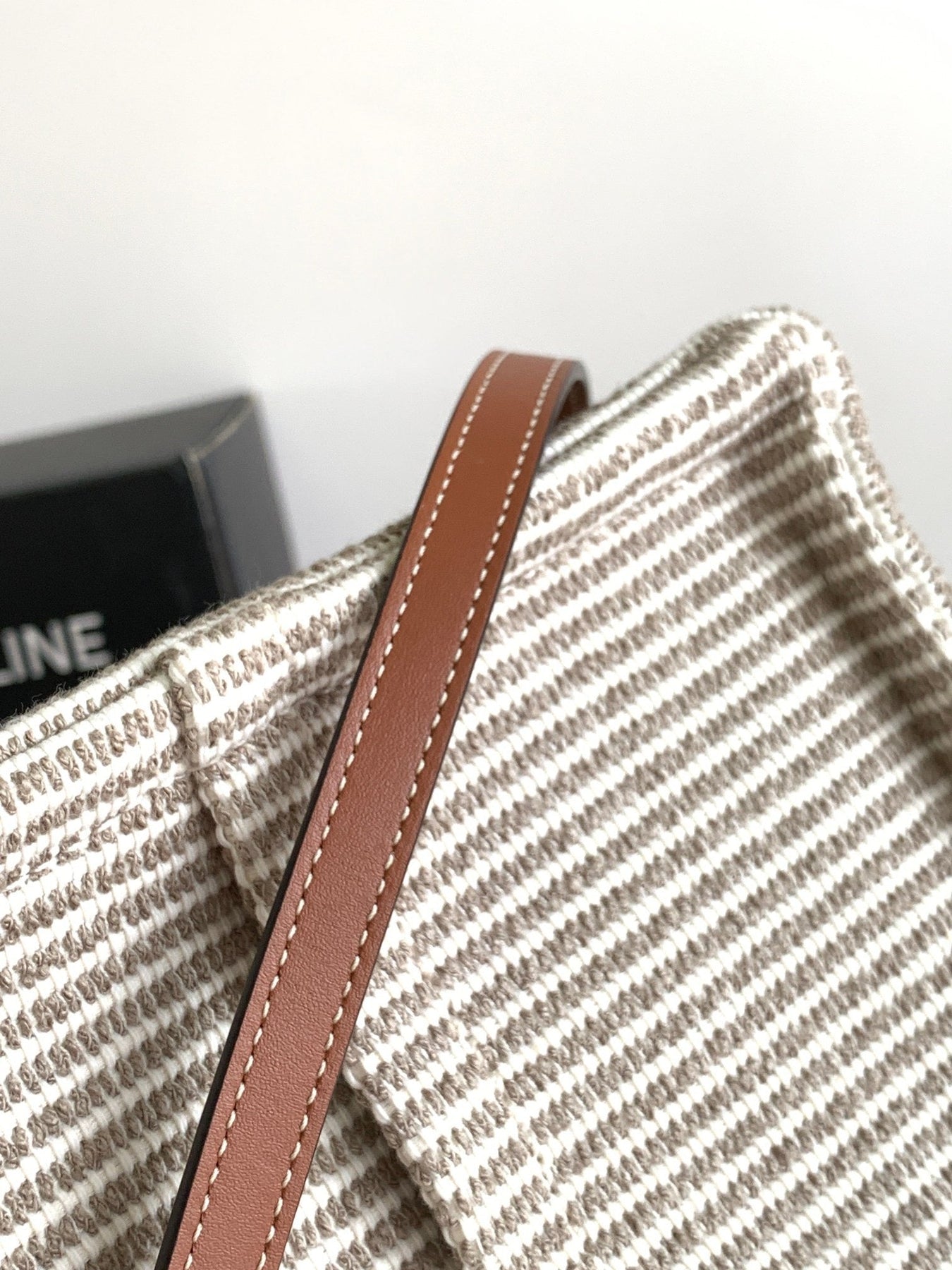 CEL Triomphe Tote - Image 7