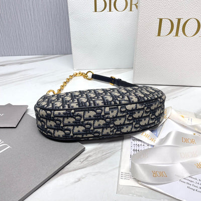 DIO Lounge Hobo - Image 6