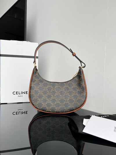 CEL Triomphe Hobo - Image 3