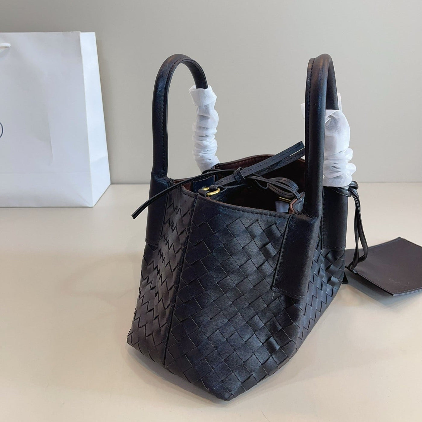 SMALL PINACOTECA TOTE BAG 25 IN BLACK CALFSKIN - Image 10