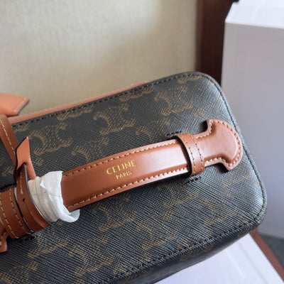 VANITY 18 IN BLACK TRIOMPHE CANVAS AND BROWN CALFSKIN GOLD HARDWARE - Image 8