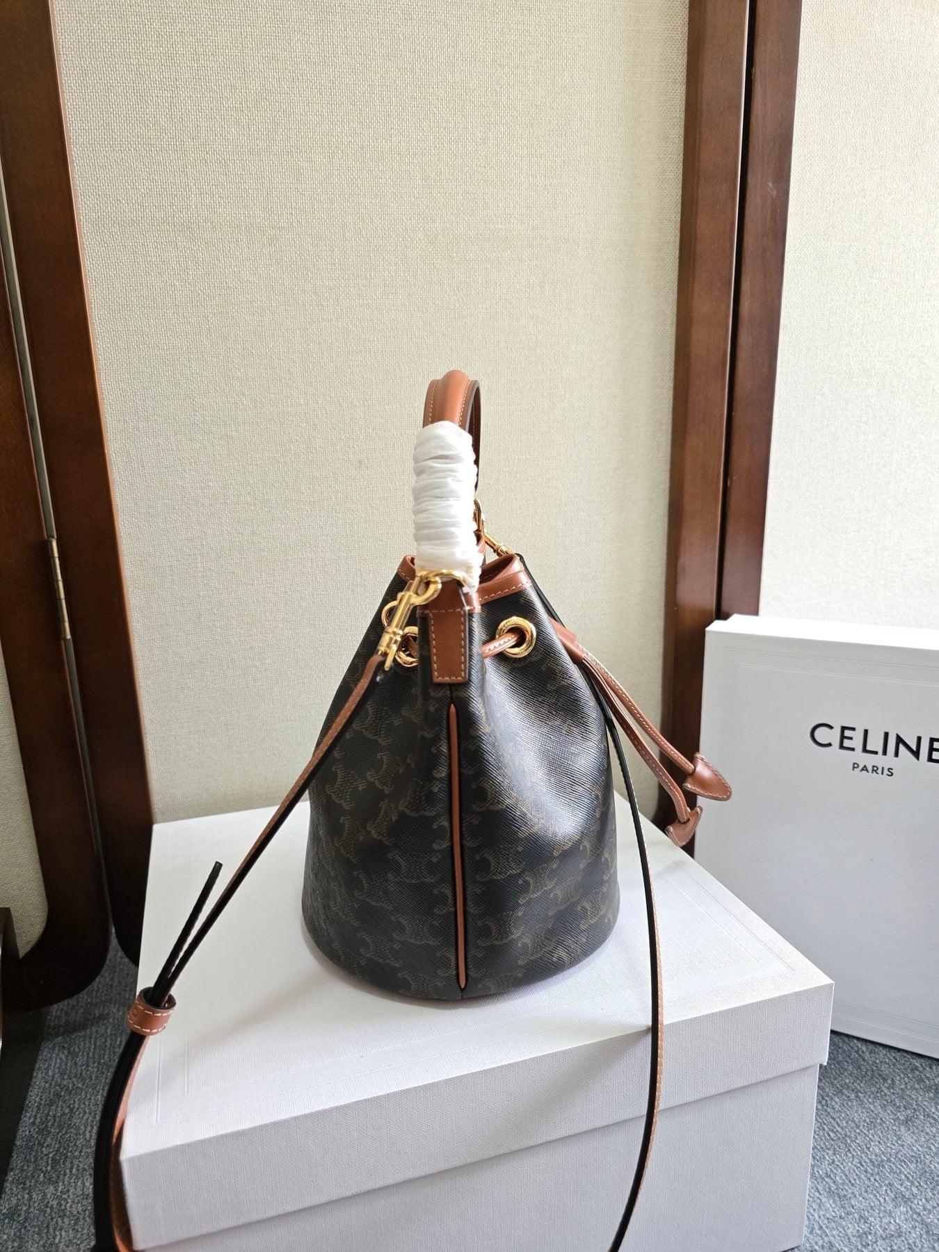 CLARA BAG 19 IN BLACK TRIOMPHE CANVAS AND BROWN CALFSKIN TRIM - Image 6