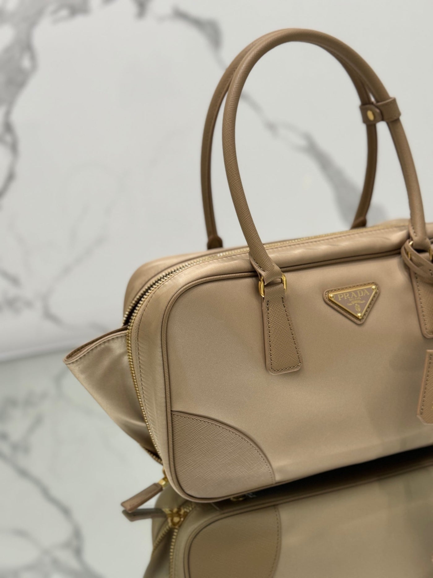 large top handle bag 35 in dried moss nylon and calfskin trim - image 4