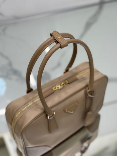 large top handle bag 35 in dried moss nylon and calfskin trim - image 6