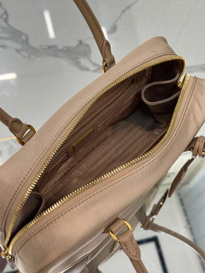 large top handle bag 35 in dried moss nylon and calfskin trim - image 7