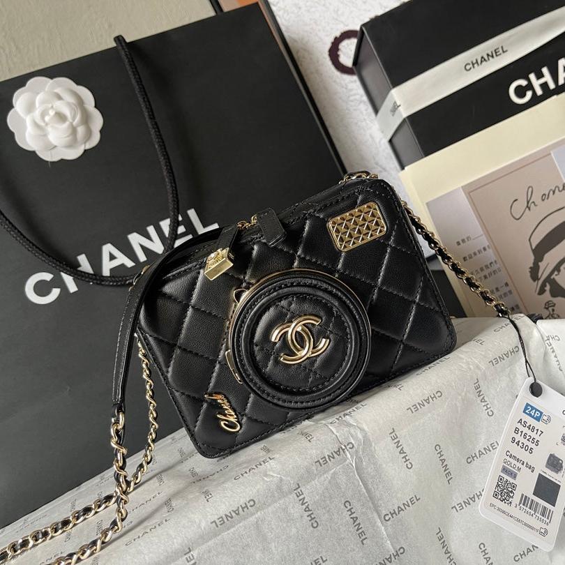 CC 16 CAMERA BAG IN BLACK CALFSKIN AND GOLD PLATED METAL - Main Image