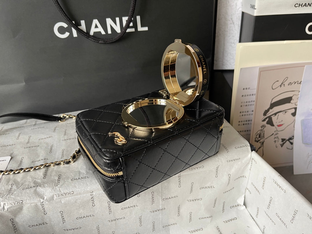 CC 16 CAMERA BAG IN BLACK CALFSKIN AND GOLD PLATED METAL - Image 5