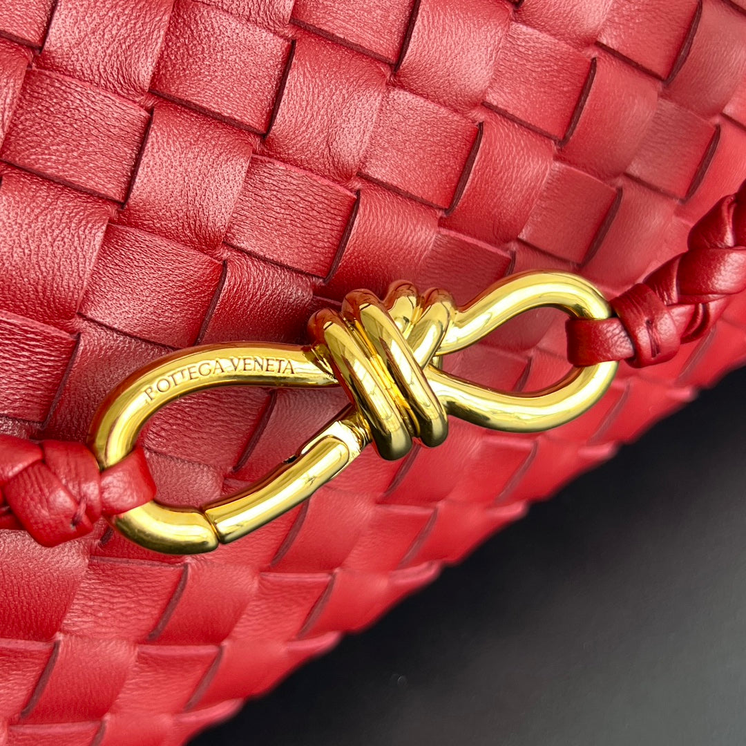 SMALL ANDIAMO 29 IN RED LAMBSKIN - Image 10