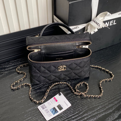 COSMETIC BAG 19 IN BLACK GRAINED CALFSKIN GOLD HARDWARE - Image 2