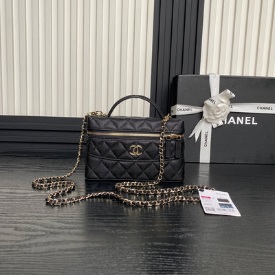 COSMETIC BAG 19 IN BLACK GRAINED CALFSKIN GOLD HARDWARE - Main Image