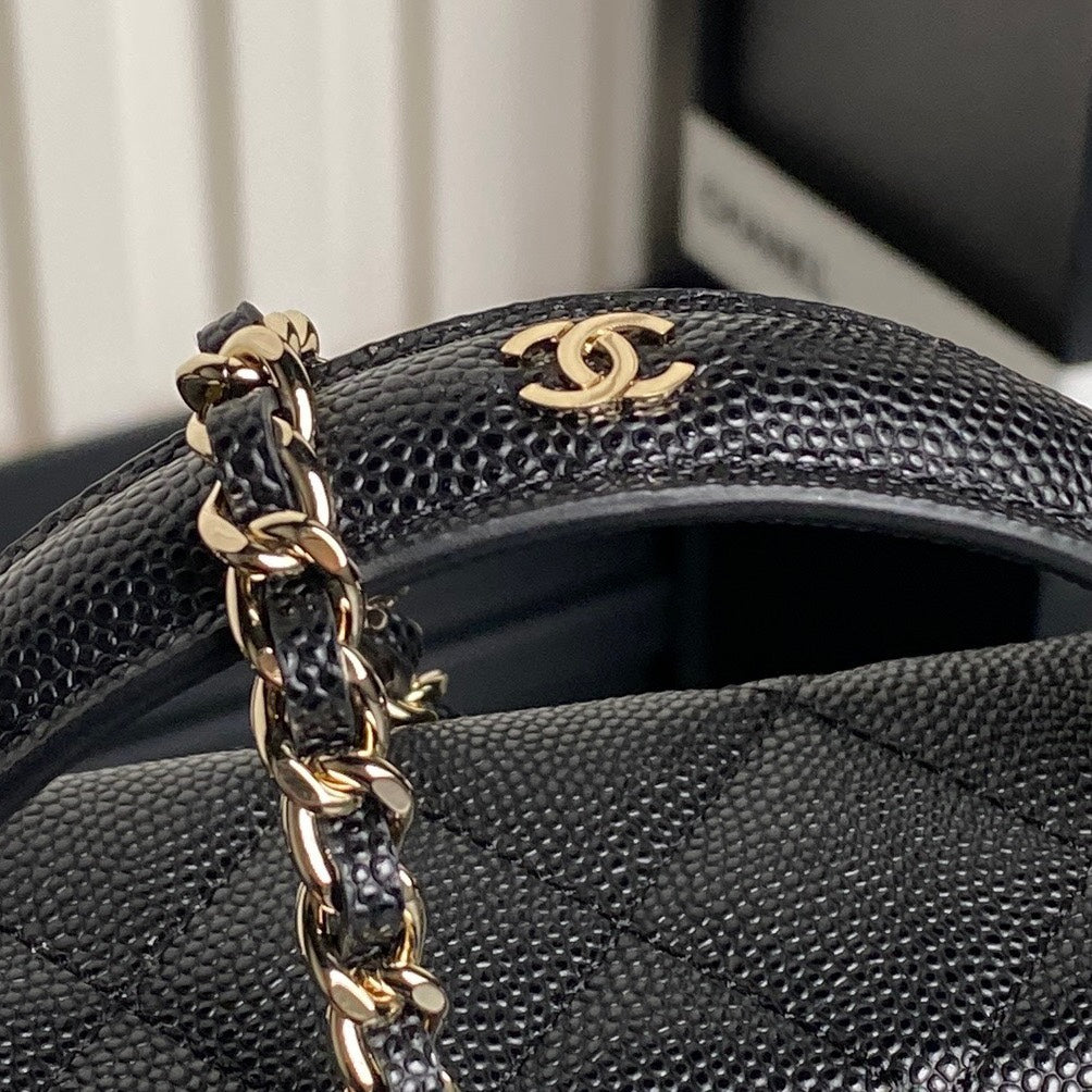 COSMETIC BAG 19 IN BLACK GRAINED CALFSKIN GOLD HARDWARE - Image 6