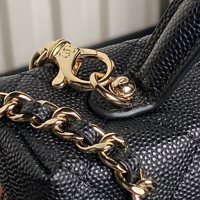 COSMETIC BAG 19 IN BLACK GRAINED CALFSKIN GOLD HARDWARE - Image 7