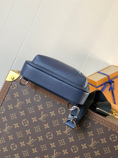 lv avenue slingbag 31 in navy blue taiga leather - image 8