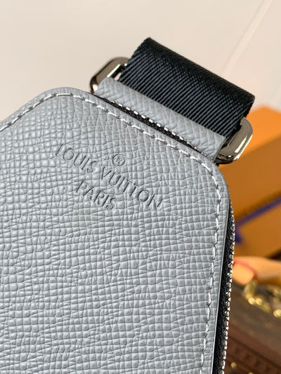 lv avenue slingbag 31 in grey taiga leather - image 5