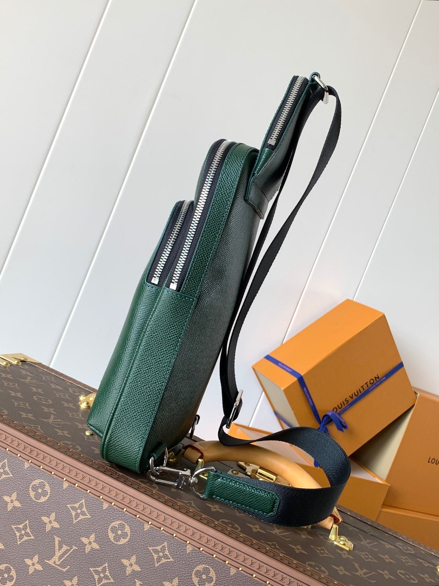 lv avenue slingbag 31 in dark green taiga leather - image 8