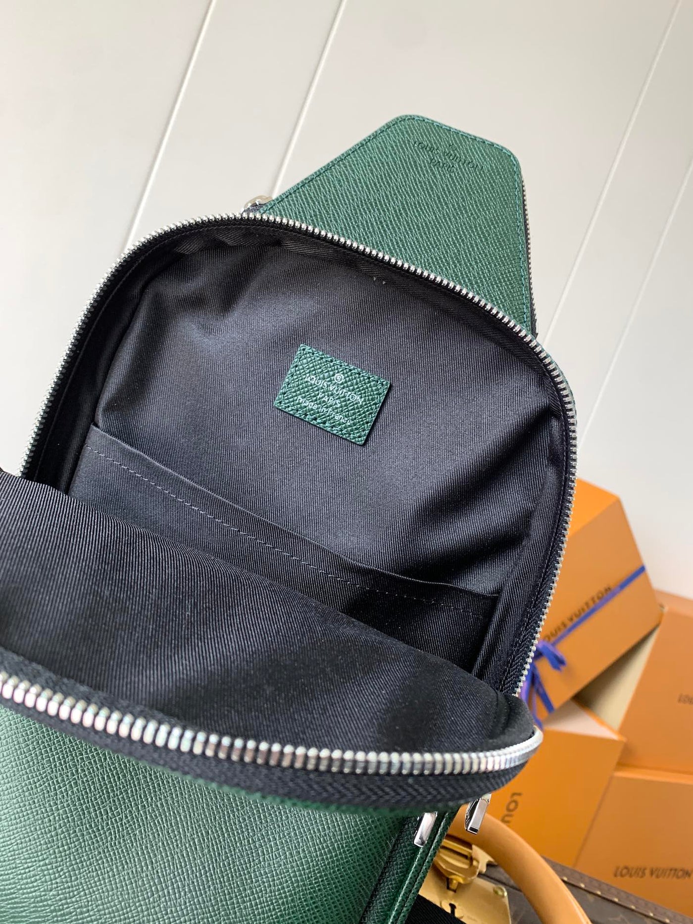 lv avenue slingbag 31 in dark green taiga leather - image 9