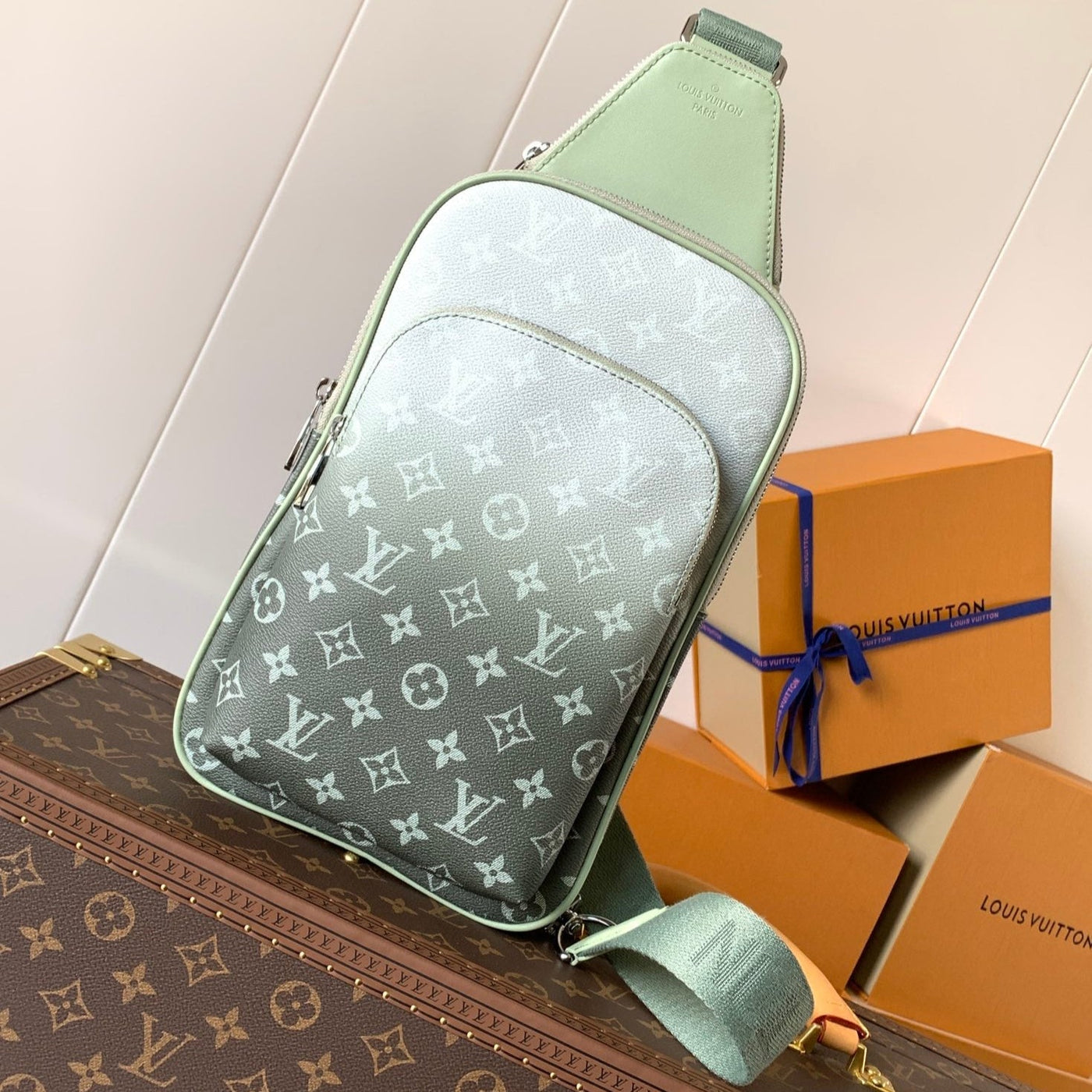 lv avenue slingbag 31 in white and black ombre monogram canvas - main image