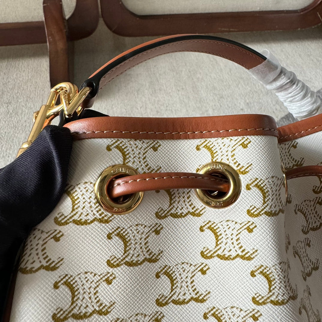 CLARA BAG 24 IN WHITE TRIOMPHE CANVAS AND BROWN CALFSKIN TRIM - Image 5