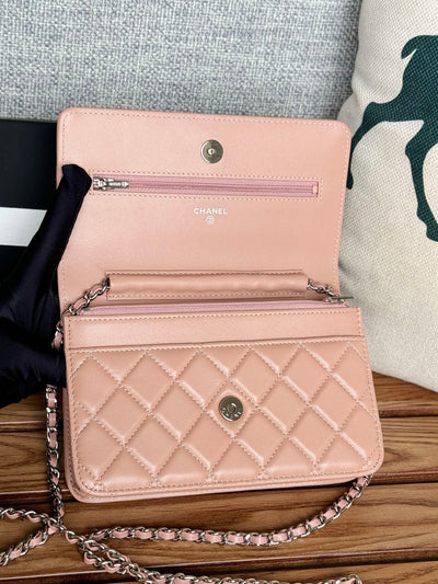 CC WOC ENTRUPY 19 BAG IN LIGHT PINK CALFSKIN - Image 2