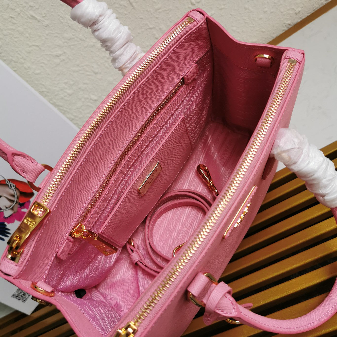 medium galleria 28 pink saffiano leather - image 6