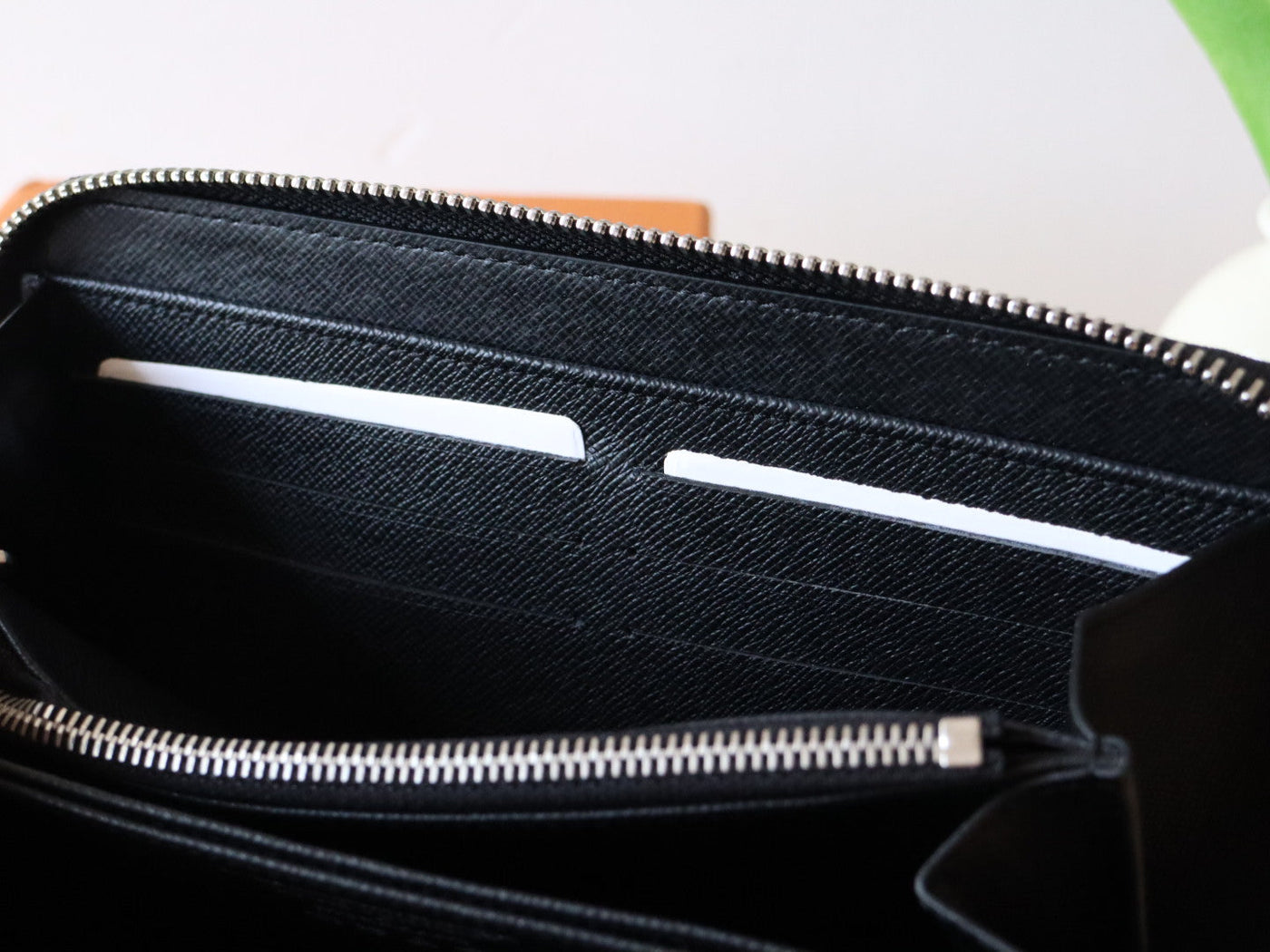 ZIPPY WALLET 19 IN BLACK MIX COLORFUL CALFSKIN