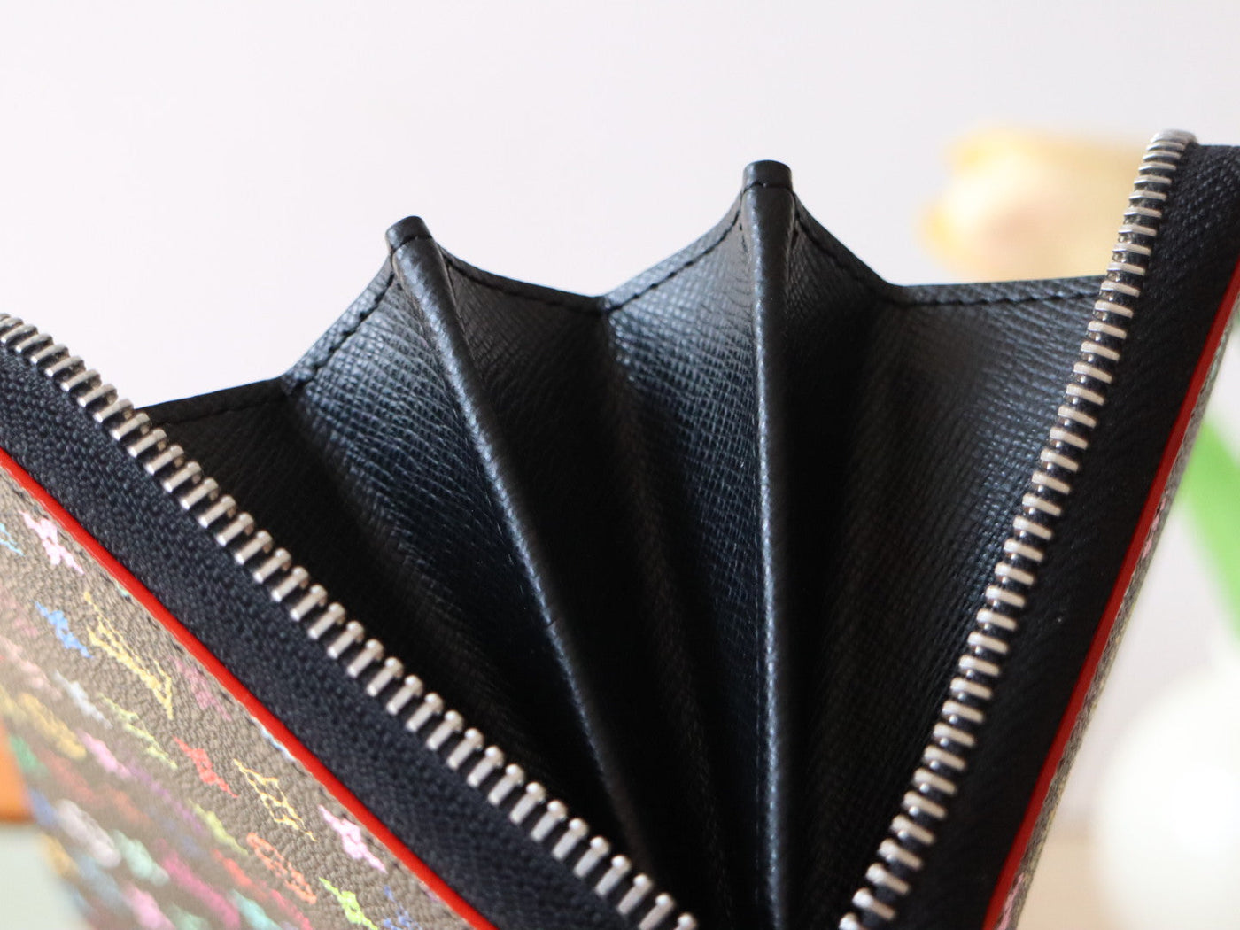 ZIPPY WALLET 19 IN BLACK MIX COLORFUL CALFSKIN