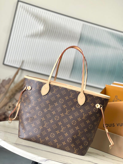 lv neverfull mm in brown monogram canvas with pink rabbit patch - image 2